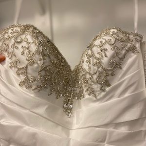 David’s Bridal Wedding Dress with slip